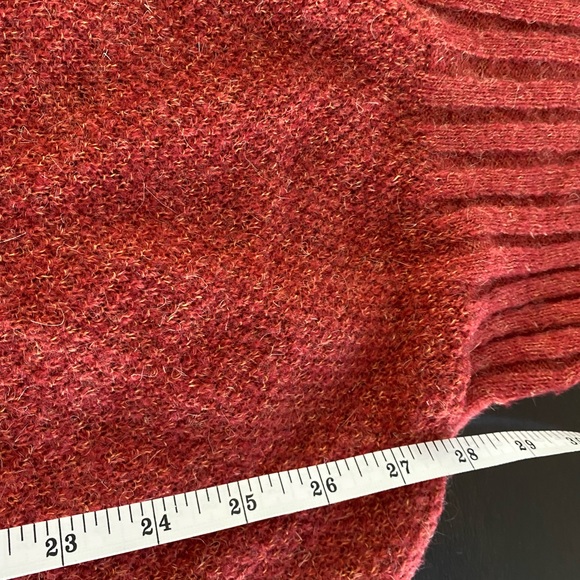 Beautiful cropped turtleneck sweater - Picture 10 of 12